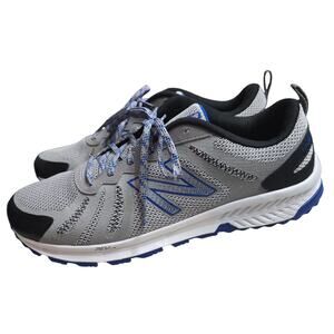 New Balance FuelCore 590v4 Trail Running Shoes.
Men's size 11.5